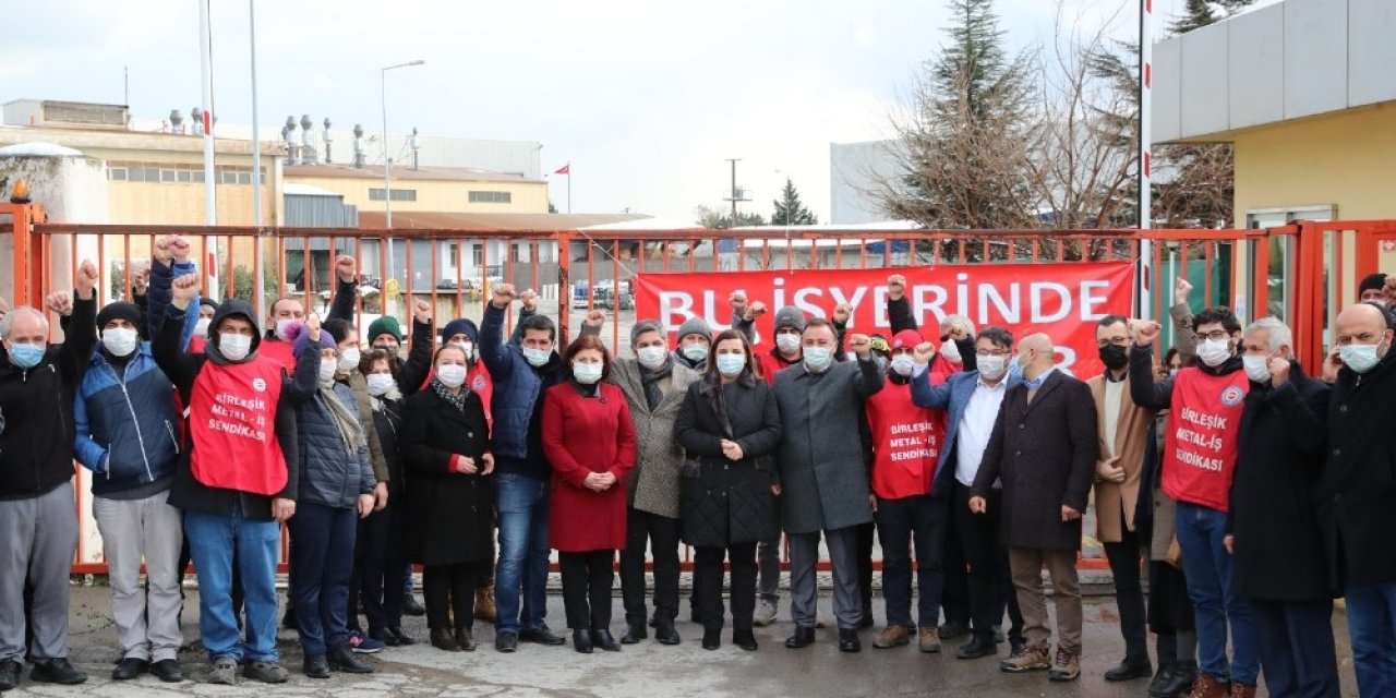Hürriyet’ten Grevdeki İşçilere Anlamlı Destek