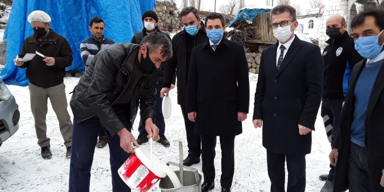 Olur’da Sütler Kapılardan Toplanmaya Başladı