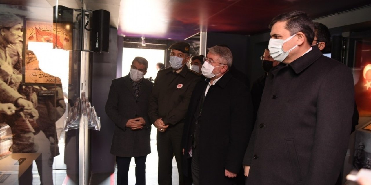 Çanakkale Savaşları Mobil Müzesi Çorumlularla Buluştu