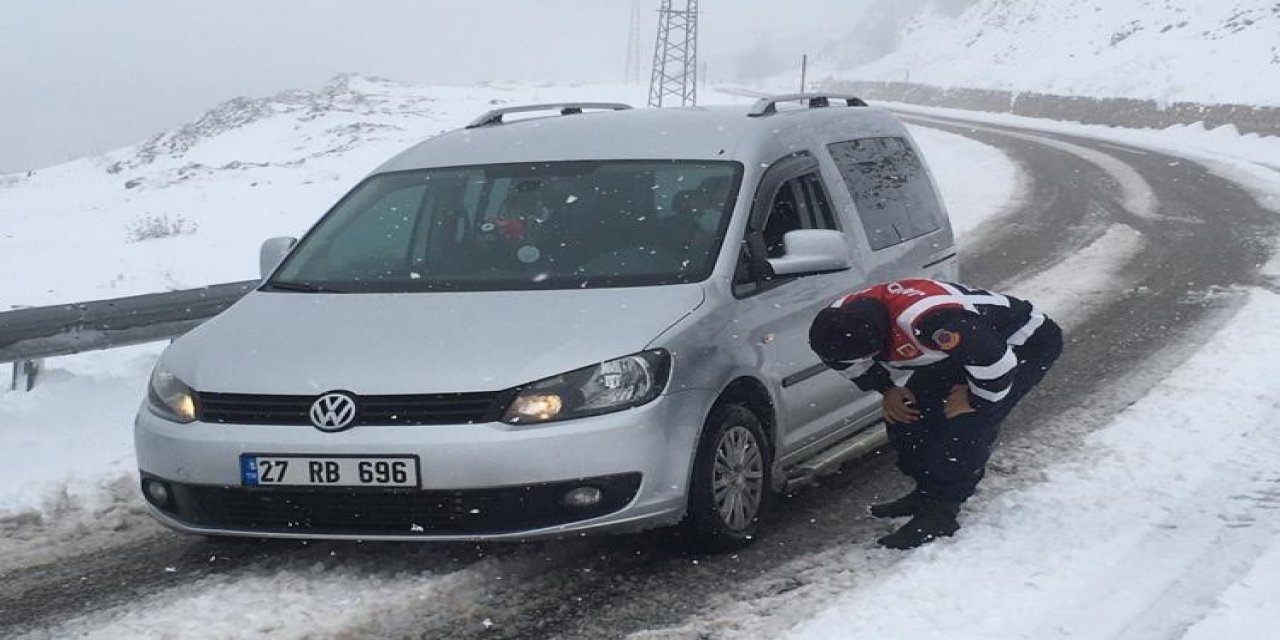 Jandarmadan Kış Lastiği Denetimi