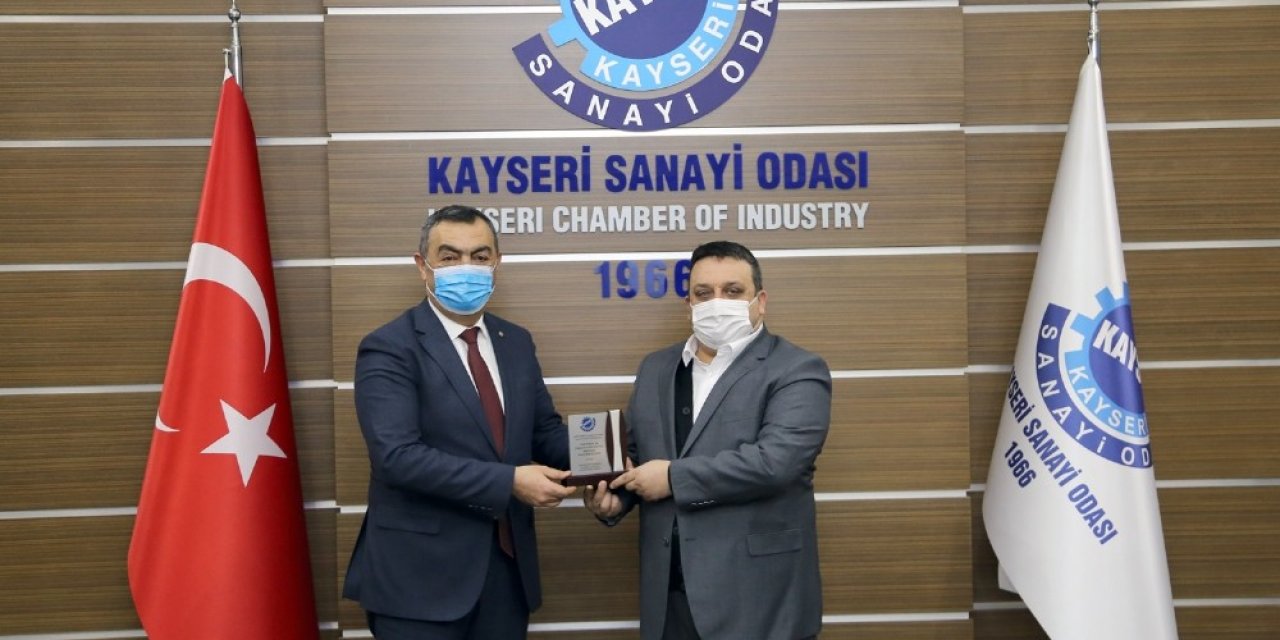 Kayso’dan Tobb Türkiye 100’e Giren Firmalara Plaket