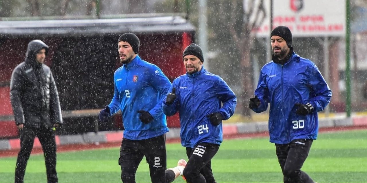 Uşakspor, Ankara Demirspor Maçı Hazırlıklarına Başladı
