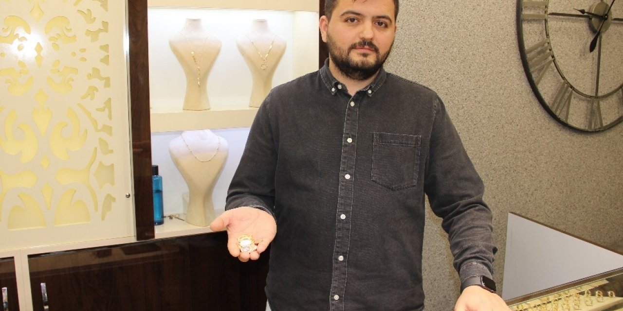 Dolandırıcıların Yeni Oyunu Bir Kuyumcuyu Daha Yaktı
