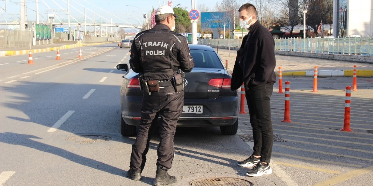 Kısıtlama İhlalinden Tutanak Tutan Polislerin Gerçek Olduğuna İnanmadı
