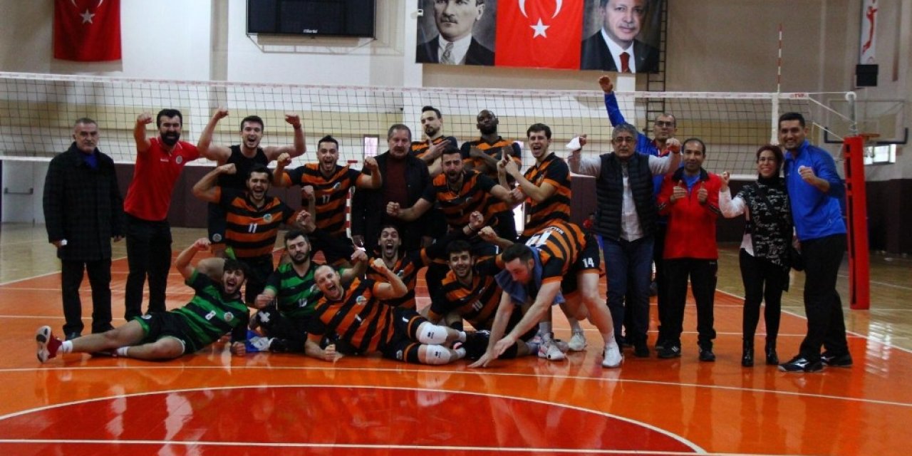 Malatya Büyükşehir Voleybol Kolay Kazandı
