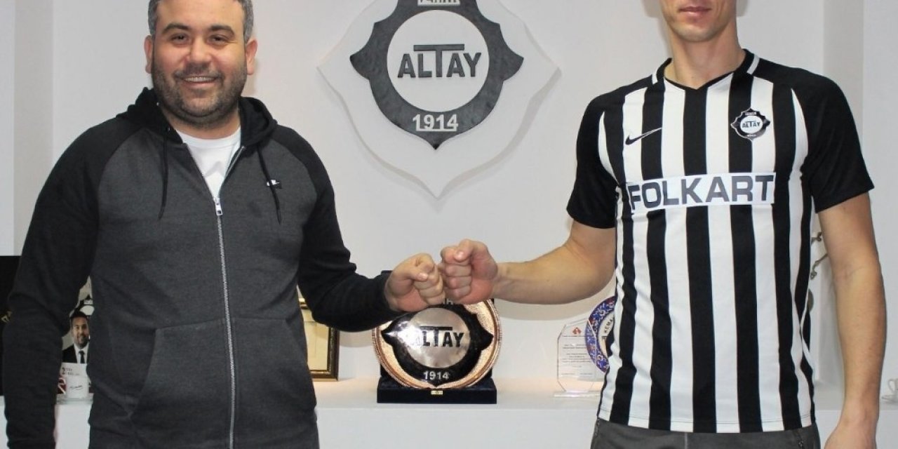 Adam Stachowiak, Altay’da