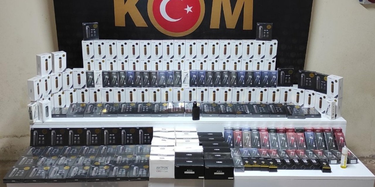 Bursa’da Gümrük Kaçağı Elektronik Sigara Ve Aksesuar Operasyonu