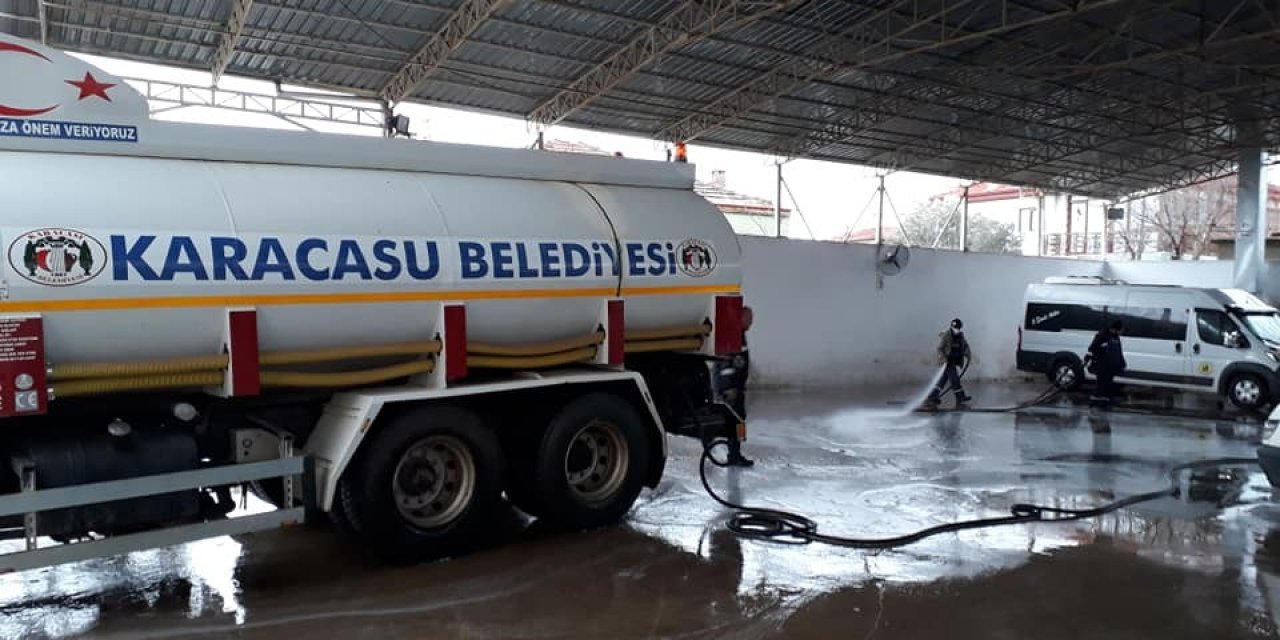 Karacasu Belediyesi Yaykın Mahallesi’ni Dezenfekte Etti
