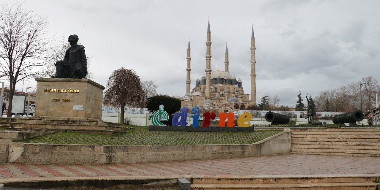 Edirne’de Sağanak Etkili Oluyor