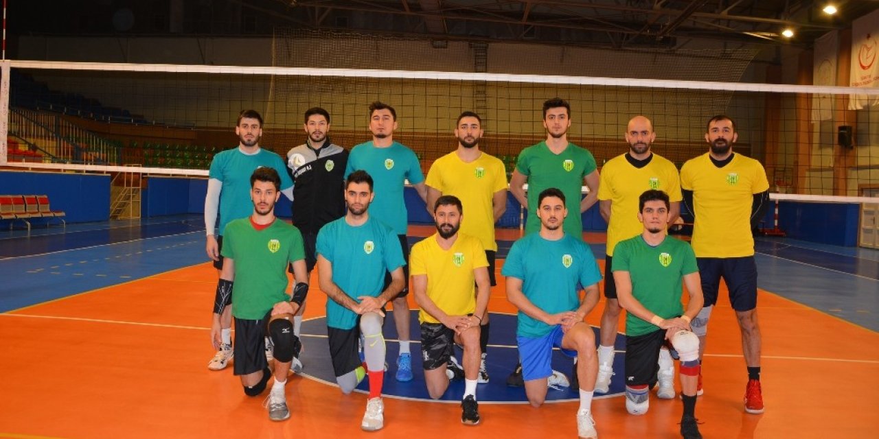 Korkuteli Belediyespor’un Zirve Yarışını Sünrdürüyor