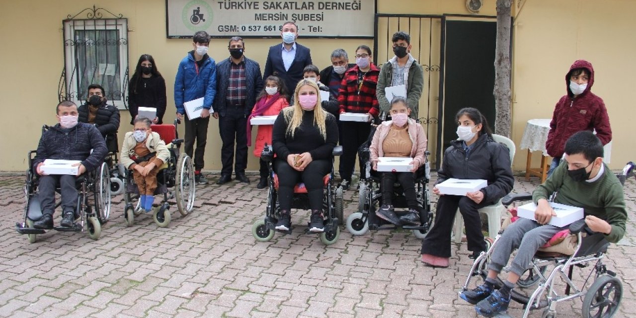 Çocuklara Tablet Bilgisayar Kampanyası Çığ Gibi Büyüyor