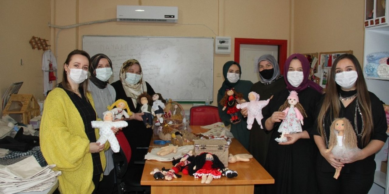 Kuzeyin Kadınları Yaptıkları "paçika’ Ve ’uşakopo’larla Beğeni Topluyor