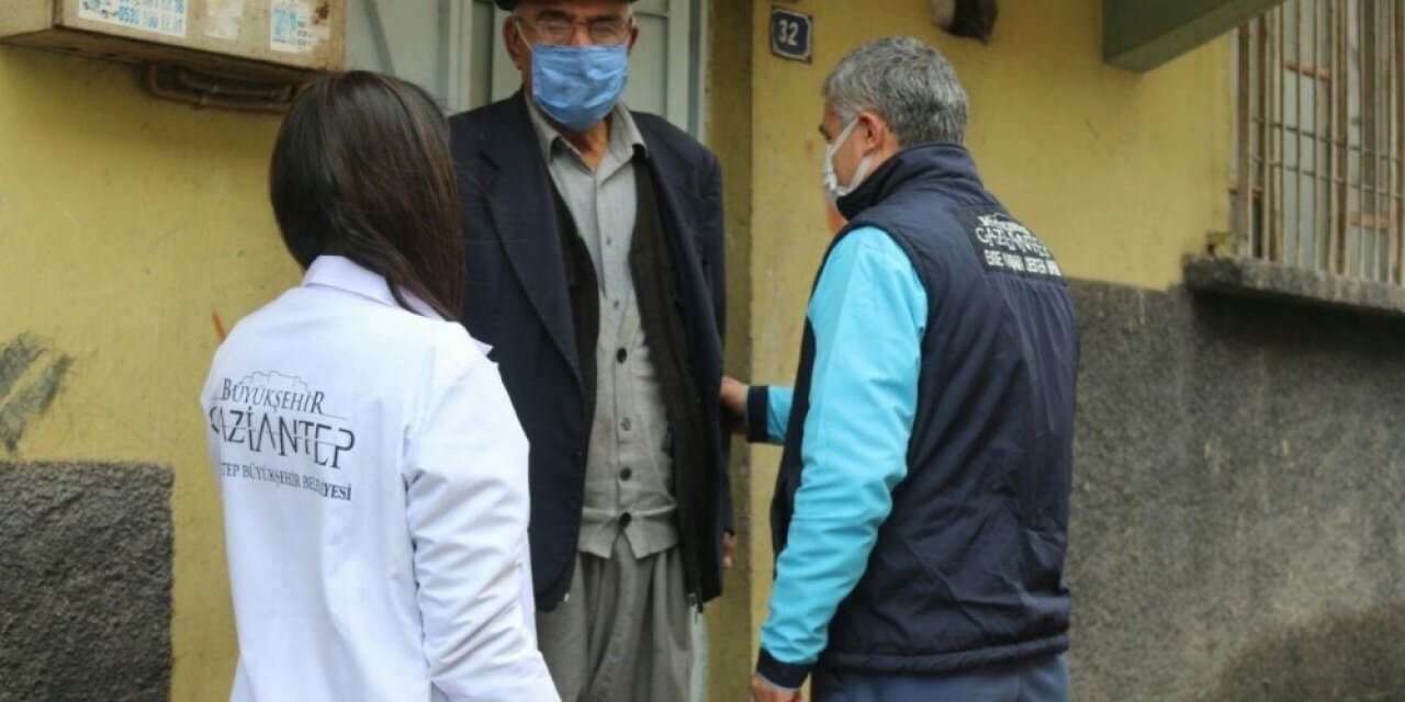 Büyükşehir Yaşlıların İhtiyaçlarını Gideriyor