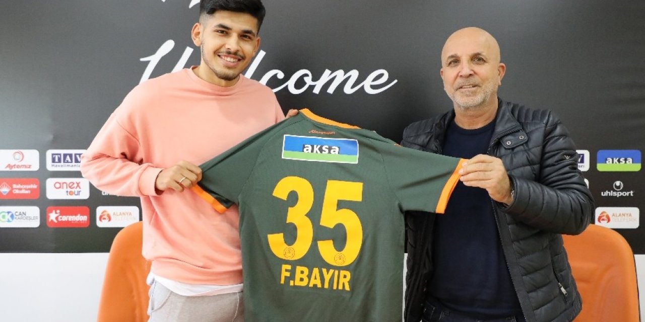 Alanyaspor Genç Stoperi Renklerine Bağladı
