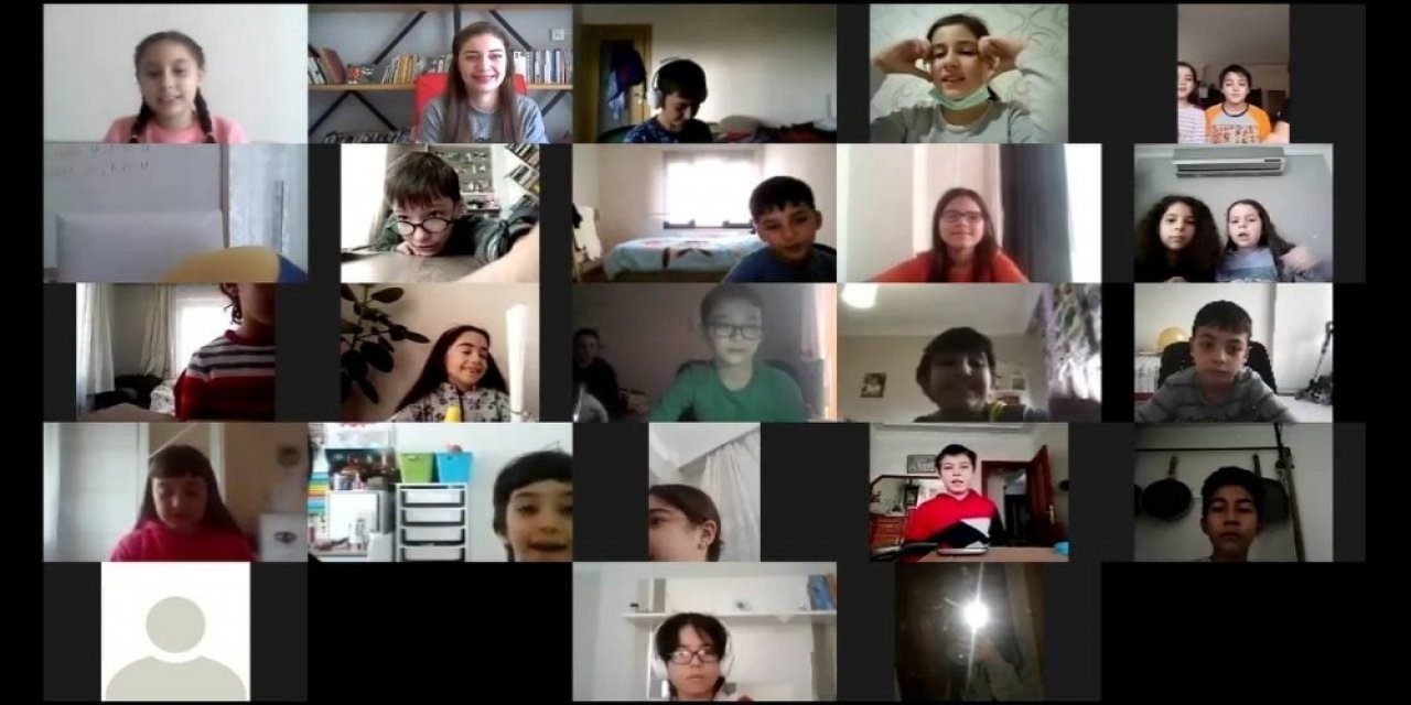Edremit Belediyesi’nden Çocuklara Deney Saatleri
