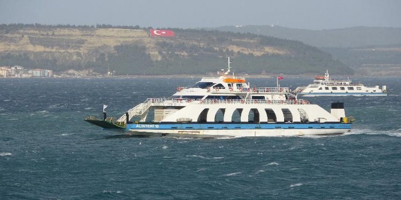 Çanakkale’de Lodos Deniz Ulaşımını Etkiliyor