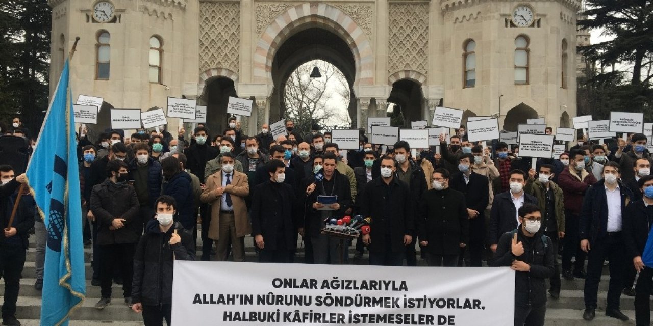 Kabe Fotoğrafının Yere Serilmesi Beyazıt’ta Protesto Edildi