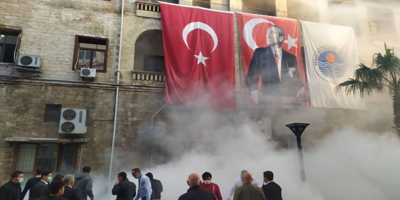 Belediyedeki Patlamada Molotofkokteyli Şüphesi