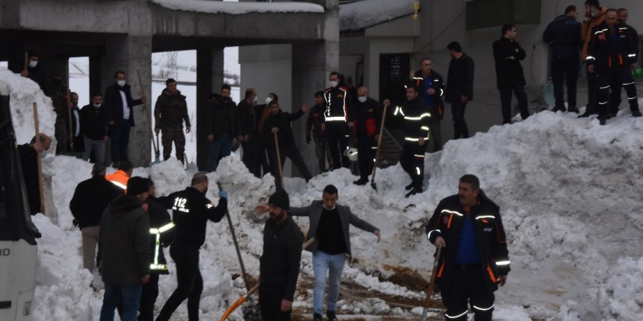 Kar Kütlesi Altında Kalan 3 Kişinin İsimleri Belli Oldu