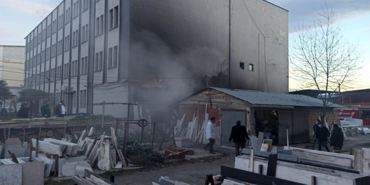 Tekstil Fabrikasında 2,5 Ay Arayla İkinci Yangın