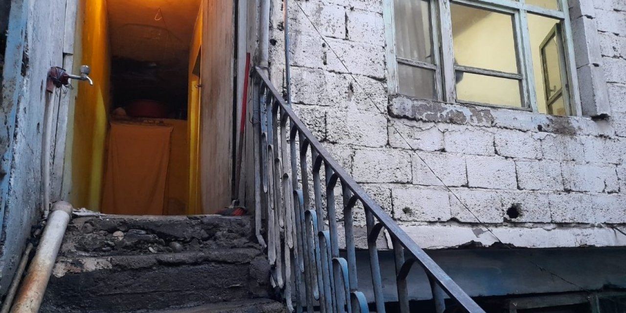 Isınmak İçin Kullandığı Elektrikli Battaniye Yaşlı Adamın Sonu Oldu