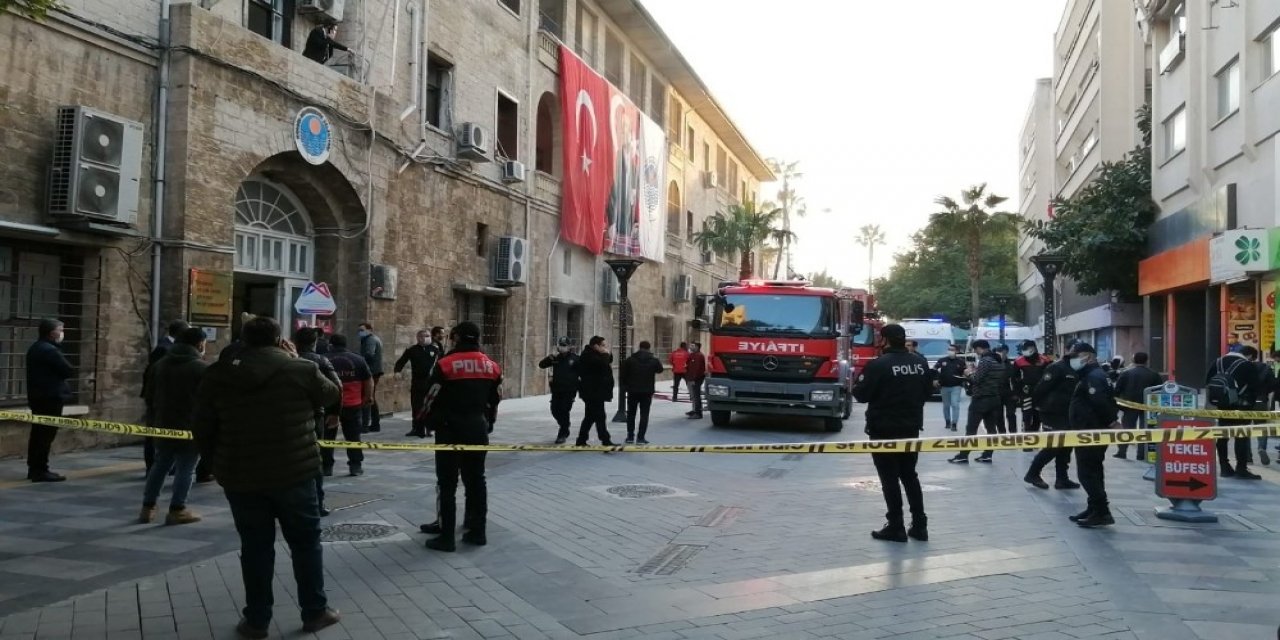 Belediyedeki Yangın İşten Atılan İtfaiyeci Tarafından Çıkarılmış
