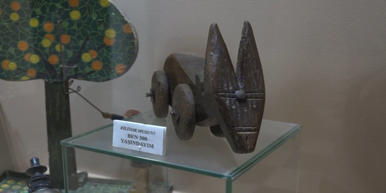Bu Oyuncak 300 Yıllık