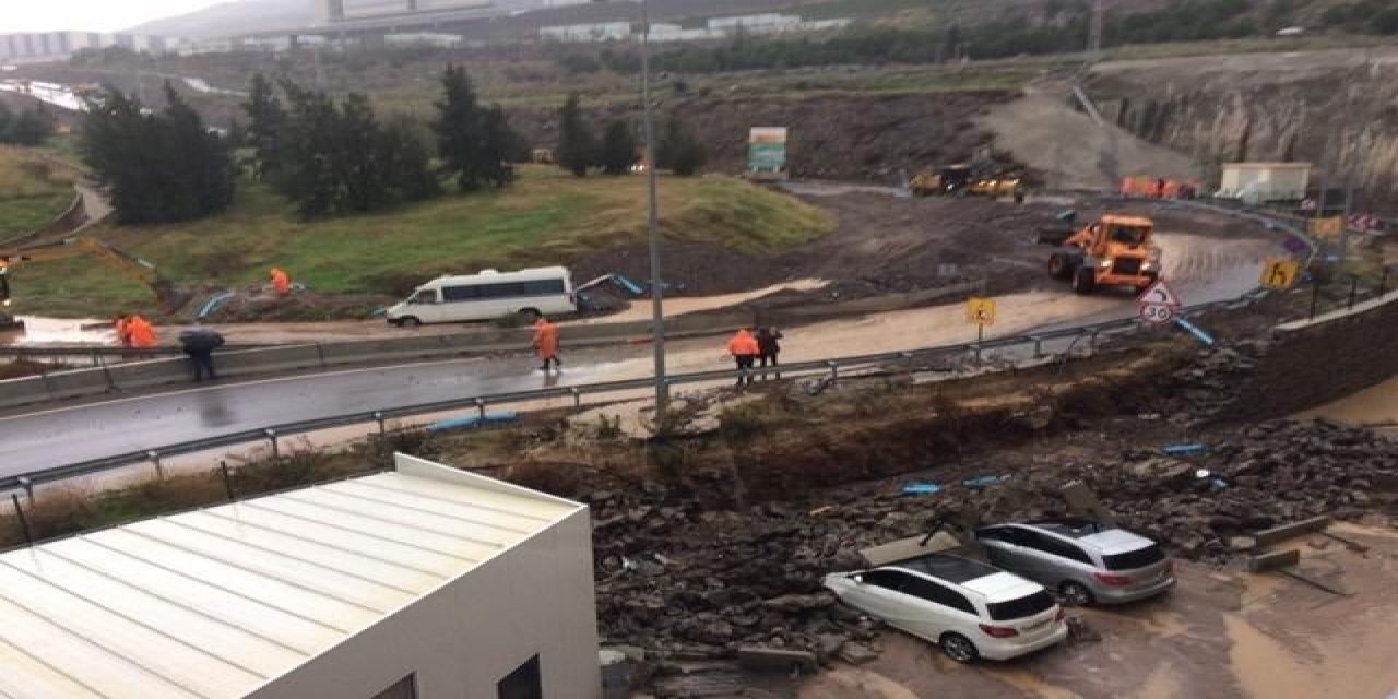 İ̇zmir Valiliğinden Sel Felaketiyle İlgili Son Dakika Açıklaması