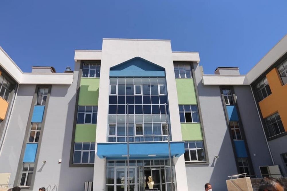 Abdi Bulut’un ismi yeni açılan Güzel Sanatlar ve Spor Lisesine verildi.