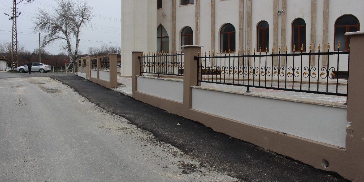 Büyükşehir’den Korkuteli’nde İki Camiye Destek