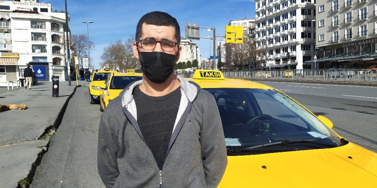 Taksicinin Bir Günlük Hasılatını Çaldılar