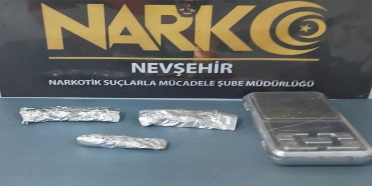 Uygulama Noktasında Kontrol Edilen Araçtan Metamfetamin Ele Geçirildi