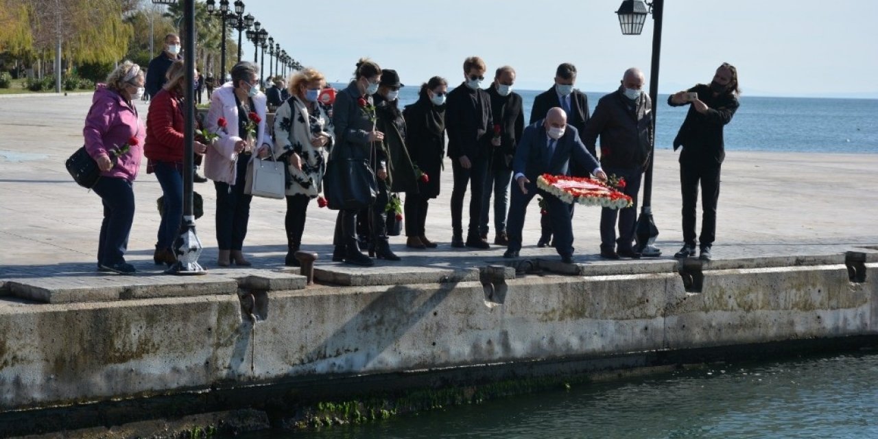 Sinop’ta Mübadiller Denize Çelenk Bıraktı