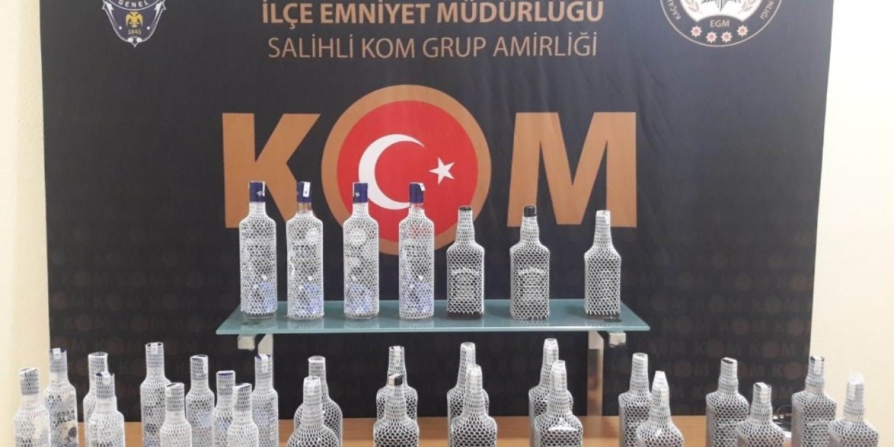 Şüpheli Araçtan 31 Şişe Kaçak İçki Çıktı