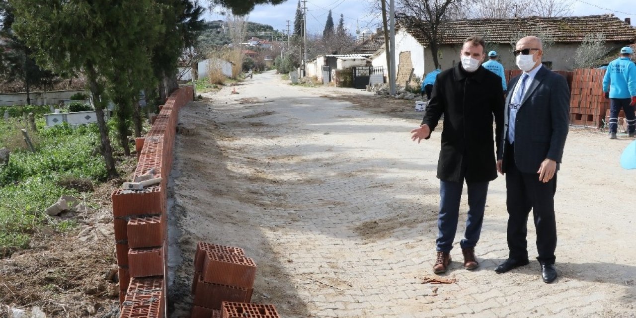 Afet Nedeniyle Mezarda Oluşan Hasarlar Gideriliyor