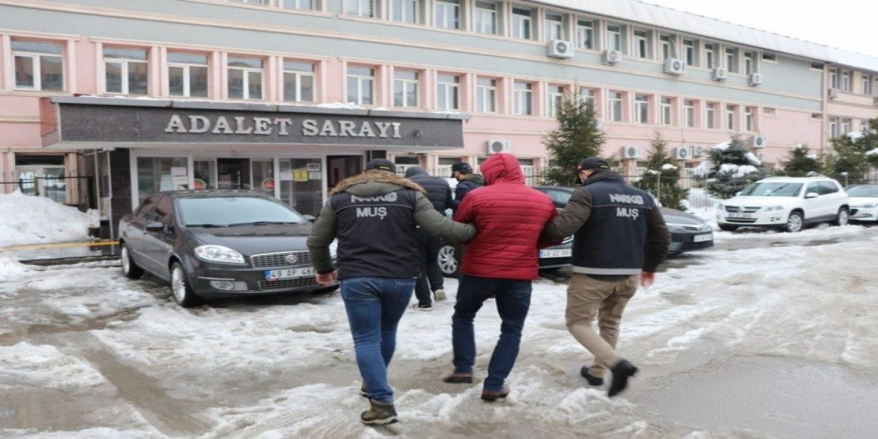 Muş’ta Uyuşturucu Tacirlerine Operasyon: 4 Tutuklama