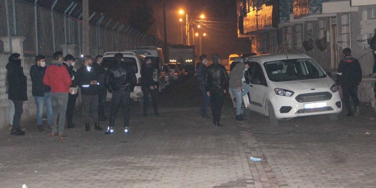 Uyuşturucu Satıcısı Tüfekle Polisi Vurdu