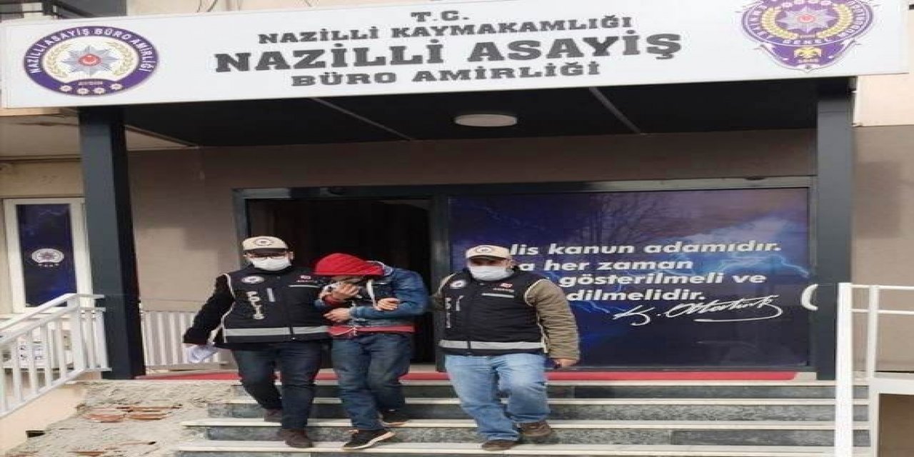 Çaldığı Kıyma Makinesi İle Yakalandı