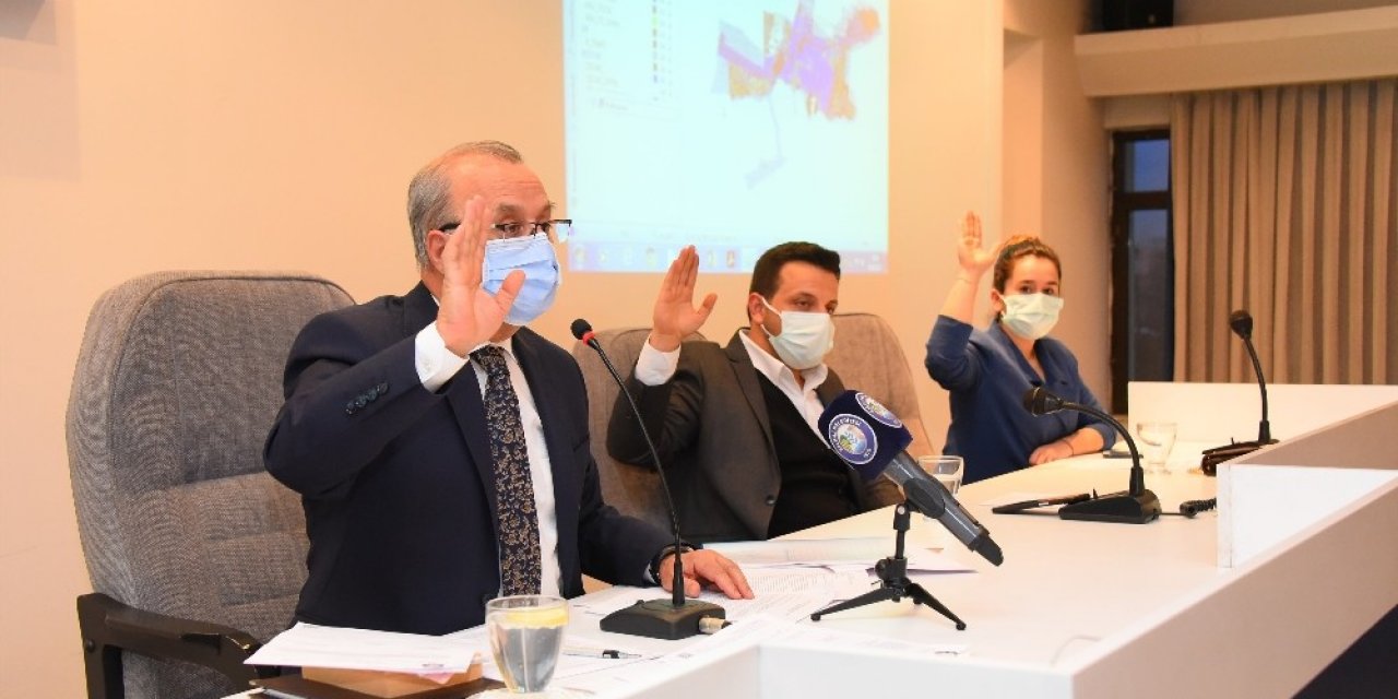 Salihli Belediyesi Kepenk İndiren Kiracısından Kira Almayacak