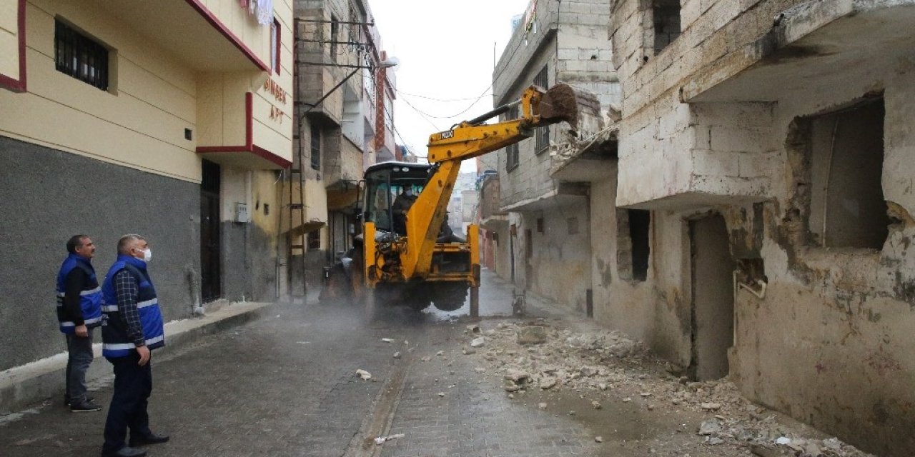 Şanlıurfa’da Metruk Yapılar Yıkılıyor