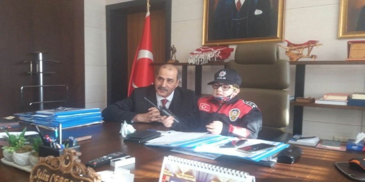 Otizmli Efe Polis Oldu