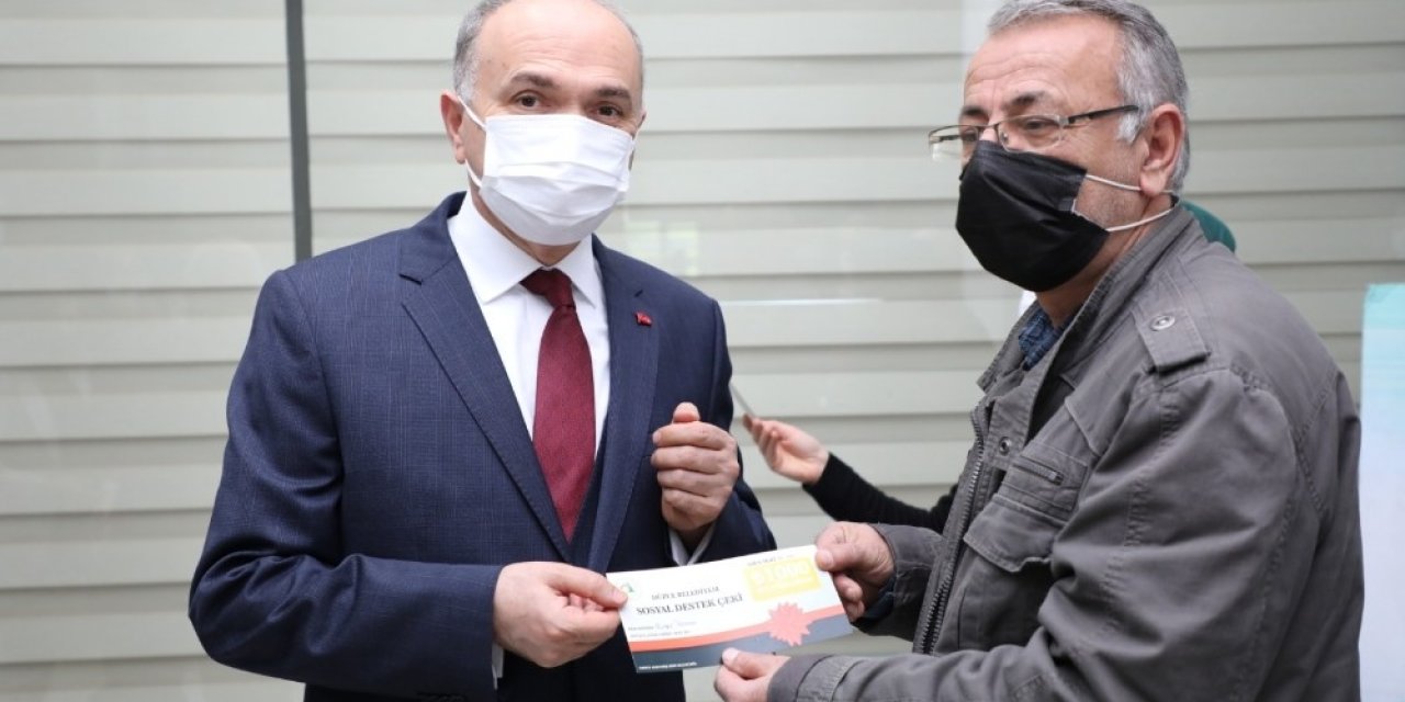 Başkan Özlü’den Esnafa Can Suyu