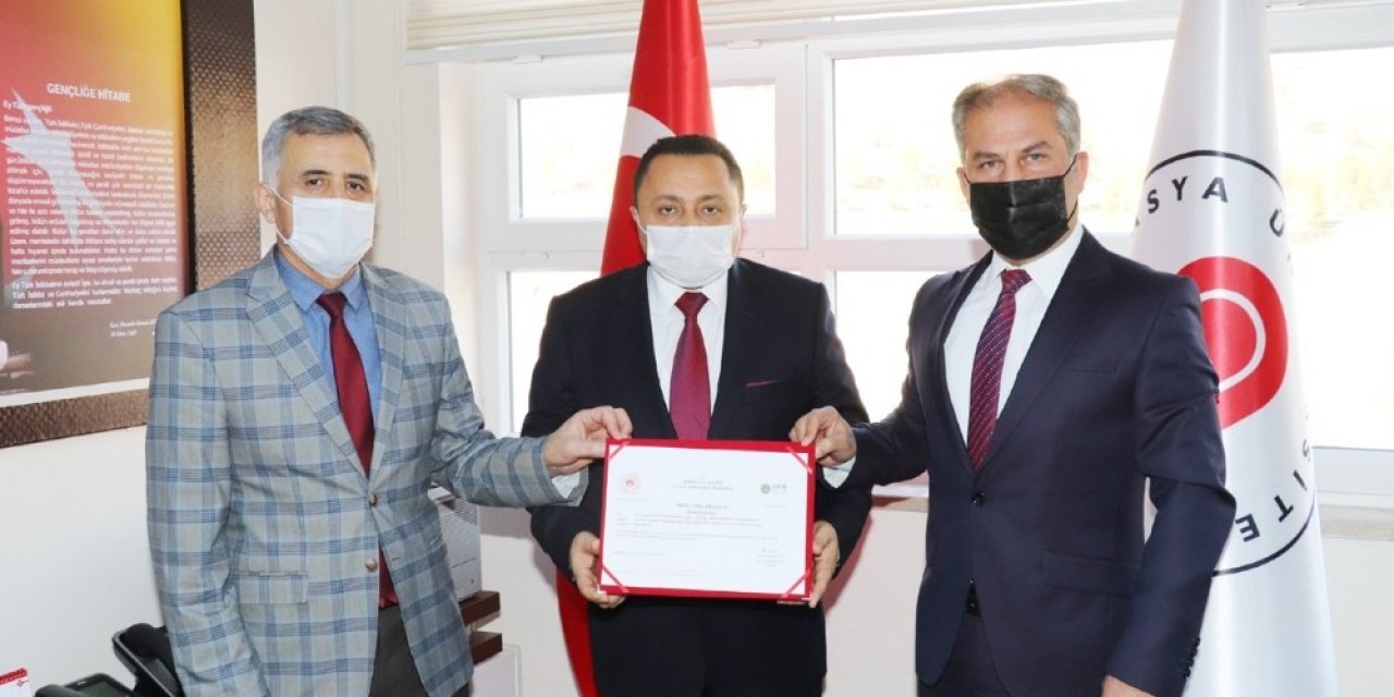Taşova Yüksekokulu’na ’sıfır Atık Yetki Belgesi’