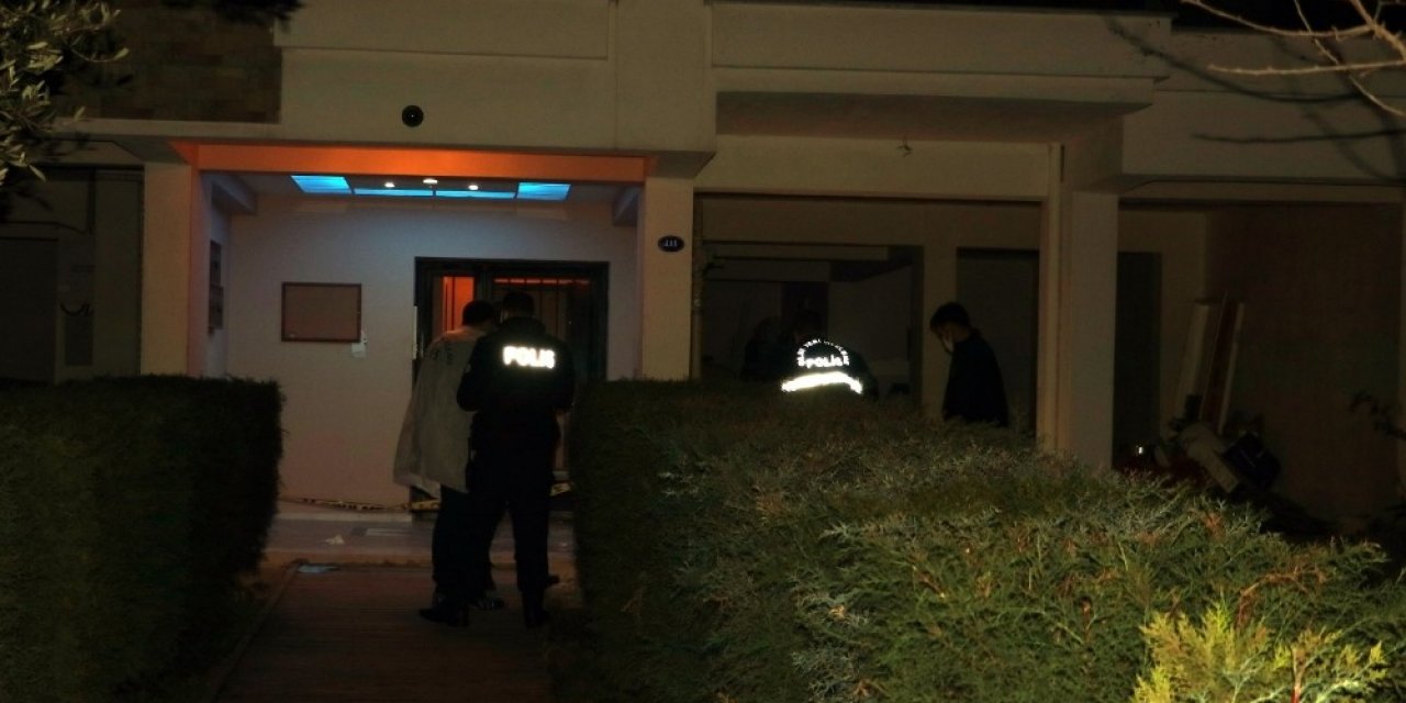 Evinin Önünde Silahlı Saldırıya Uğradı
