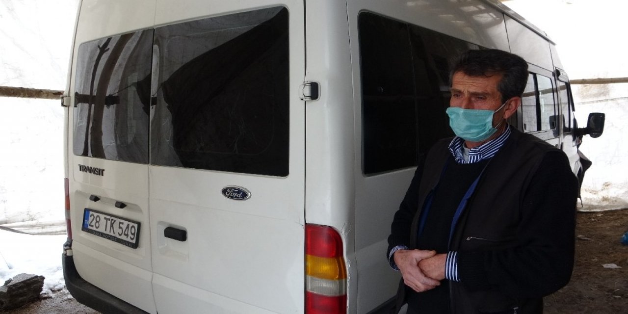 Çığda Kaybettiği Oğluna Aldığı Minibüsü Bir Yıldır Çadırda Bekletiyor