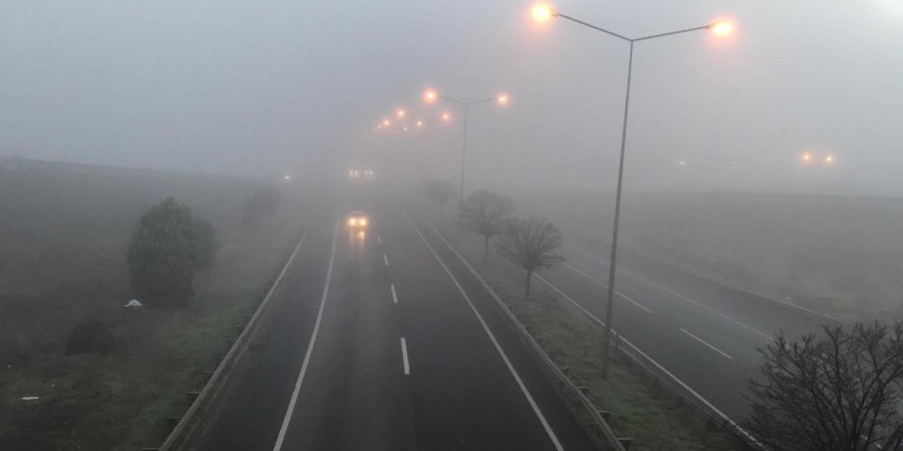 Tekirdağ’da Yoğun Sis: Göz Gözü Görmüyor
