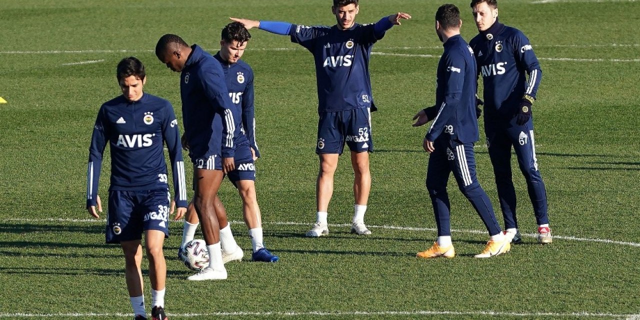 Fenerbahçe Derbi Hazırlıklarını Sürdürdü