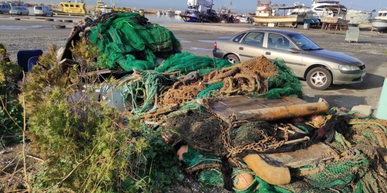 İ̇zmir’de Yasa Dışı Trol Avcılığına Geçit Yok