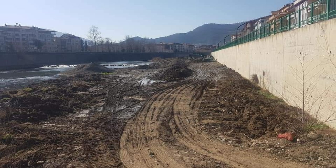 Devrek’te Dere Islah Çalışmalarına Başlandı