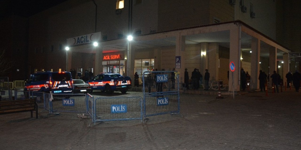 Tabancayla Oynarken Kendini Vurdu İddiası